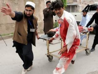 Φωτογραφία για Πακιστάν: Τουλάχιστον 14 νεκροί από βομβιστική επίθεση σε σιιτικό τέμενος