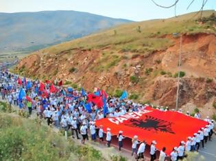 Φωτογραφία για Τσάμηδες απόγονοι φονιάδων εγκαινίασαν «μαυσωλείο» στα ελληνοαλβανικά σύνορα - Το αποκαλούν «η Μέκκα της Αλβανίας» [VIDEO]