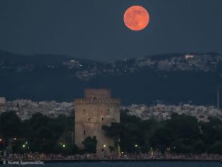 Φωτογραφία για Η μεγαλύτερη Πανσέληνος της χρονιάς