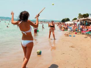 Φωτογραφία για H δικαίωση των «ήσυχων» λουόμενων - Σε ποια παραλία απαγορεύτηκαν οι ρακέτες!