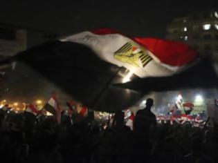Φωτογραφία για Συγκρούσεις έξω από το Πανεπιστήμιο του Καΐρου