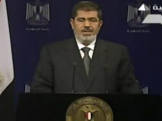 Φωτογραφία για Μόρσι: Δεν θα παραιτηθώ. Θα προστατεύσω με τη ζωή μου την εντολή που μου έδωσε ο λαός. Εκλογές σε 6 μήνες