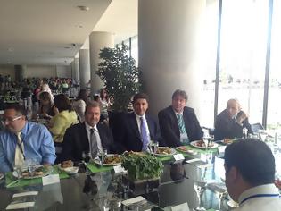 Φωτογραφία για Γεύμα εργασίας στους Ελληνικής καταγωγής Βουλευτές από τα κοινοβούλια 27 χωρών