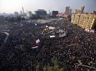 Φωτογραφία για Φρίκη: 100 βιασμοί γυναικών μέσα σε 4 μέρες στην πλατεία Ταχρίρ