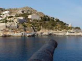 Φωτογραφία για Δεν έχουν το θεό τους- Δίνουν το λιμάνι της Ύδρας σε Τούρκους - Τρίζουν τα κόκκαλα του ναυάρχου Α. Μιαούλη ...!!!