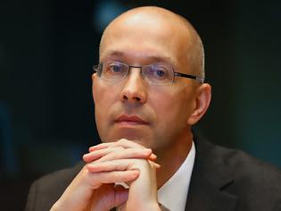 Φωτογραφία για Με διακοπή του προγράμματος απείλησε την Κύπρο ο Άσμουσεν