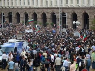 Φωτογραφία για Συνεχίζονται οι αντικυβερνητικές διαδηλώσεις στη Βουλγαρία