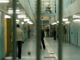 Φωτογραφία για Φθιώτιδα: Κατάπιε ξυραφάκια κρατούμενος στις φυλακές Δομοκού