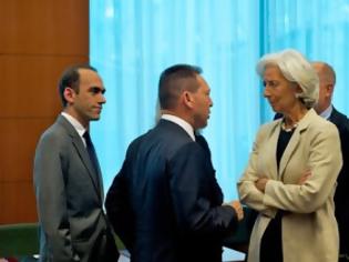 Φωτογραφία για Απόφαση Eurogroup: Σε δόσεις τα 8,1 δισ. ευρώ στην Ελλάδα