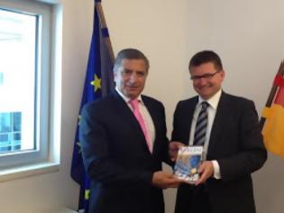 Φωτογραφία για Συνάντηση Προέδρου ΙΣΑ με Υφυπουργό Υγείας Γερμανίας στο Βερολίνο (Φωτό)