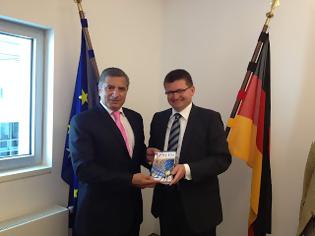 Φωτογραφία για Τον Γερμανό Υφυπουργό Υγείας συνάντησε στο Βερολίνο ο Πρόεδρος του Ι.Σ.Α. για τους νέους γιατρούς της Αθήνας που εργάζονται στη Γερμανία