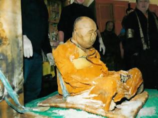 Φωτογραφία για ΔΕΙΤΕ: Βουδιστής μοναχός που πέθανε το 1927 είναι ...ζωντανός