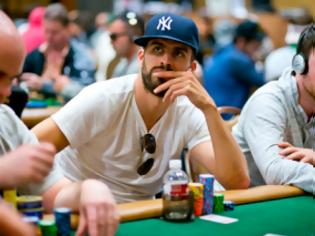 Φωτογραφία για Ο Ζεράρντ Πικέ τζογάρει... σε τουρνουά πόκερ!