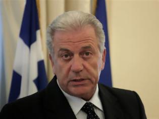 Φωτογραφία για Δεν θα υπάρξουν νέες περικοπές σε μισθούς και συντάξεις των στελεχών των Ενόπλων Δυνάμεων, είπε ο Δ. Αβραμόπουλος