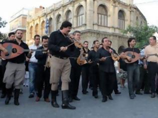 Φωτογραφία για Παγκρήτια καντάδα στ' Ανώγεια για τα 100 χρόνια της Ένωσης της Κρήτης