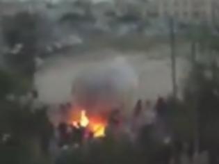 Φωτογραφία για Σοκ στην Kύπρο - Έριξαν μολότοφ σε οπαδό και προσπάθησαν να τον κάψουν ζωντανό - Δείτε το video