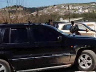 Φωτογραφία για Aλβανοί με κλεμμένο αυτοκίνητο έπεσαν στα μπλόκα για τους δραπέτες των Τρικάλων!
