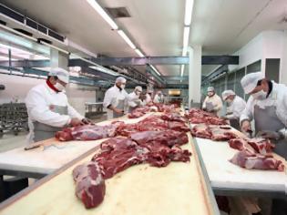 Φωτογραφία για Μπλόκο σε ελληνικό κρέας και γαλακτοκομικά στη Ρωσία - Απαγόρευση εισαγωγών