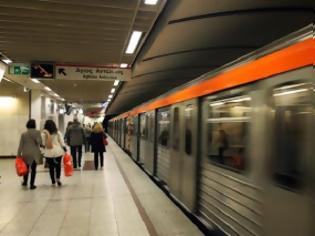 Φωτογραφία για Κλειστοί και πάλι δρόμοι στο κέντρο της Αθήνας - Άνοιξαν οι σταθμοί του μετρό