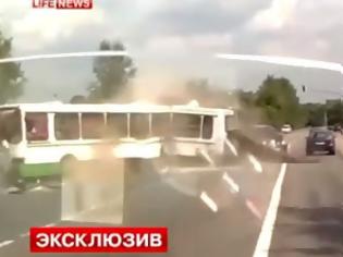 Φωτογραφία για Συγκλονιστικό βίντεο από το δυστύχημα στη Ρωσία που στοίχισε τη ζωή σε 18 ανθρώπους