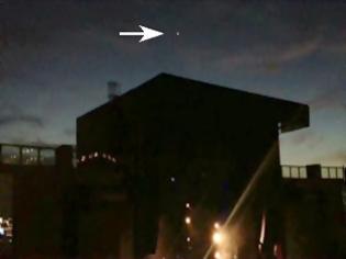Φωτογραφία για ΗΠΑ: UFO εμφανίστηκε κατά τη διάρκεια μιας συναυλίας στο Κολοράντο [video]