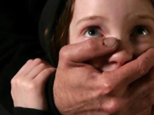 Φωτογραφία για Φρικτό έγκλημα: Δύο 13χρονοι βίασαν πεντάχρονο κορίτσι υπό το βλέμμα του 7χρονου αδελφού της