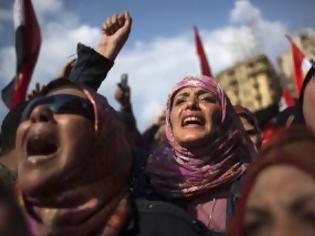 Φωτογραφία για Νεκρές τέσσερις διαδηλώτριες στην Αίγυπτο