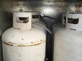 Φωτογραφία για Πάτρα: Γυναίκα είχε ανοίξει φιάλη υγραερίου και απειλούσε να αυτoκτονήσει