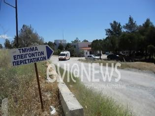 Φωτογραφία για Πετριές: Φορτηγό καρφώθηκε σε ... αποθήκη!