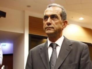 Φωτογραφία για Πλακώνονται οι Κύπριοι τραπεζίτες ενώ βυθίζονται οι τράπεζες λόγω των τραγικών λαθών τους