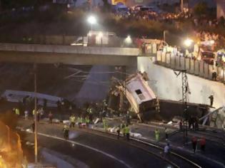 Φωτογραφία για Νεότερα για το σιδηροδρομικό δυστύχημα - Στους 60 οι νεκροί