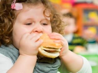 Φωτογραφία για Παιδική παχυσαρκία: 9 κίνδυνοι για την υγεία