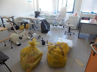 Φωτογραφία για Aγρίνιο: Σε εξέλιξη η μεταφορά στο νέο Νοσοκομείο - Δείτε φωτό