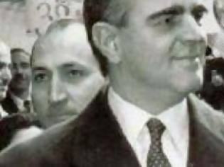 Φωτογραφία για 26 Ιουλίου 1974: Ο Καραμανλής σχηματίζει κυβέρνηση «εθνικής ενότητας»