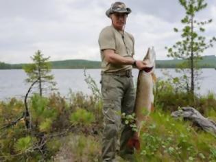 Φωτογραφία για Ο Πούτιν ψάρεψε λούτσο 21 κιλών