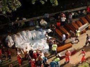 Φωτογραφία για Τριάντα έξι νεκροί και δεκάδες τραυματίες σε τροχαίο στην Ιταλία