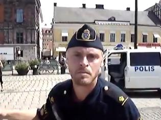 Φωτογραφία για Αυτό συμβαίνει όταν τραβάς βίντεο την αστυνομία στην Σουηδία