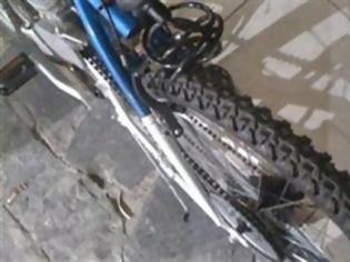 Φωτογραφία για Αμαλιάδα: Ελαφρύς τραυματισμός 21χρονης με ποδήλατο