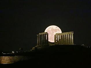 Φωτογραφία για Πανσέληνος πάνω από τις Ελληνικές αρχαιότητες