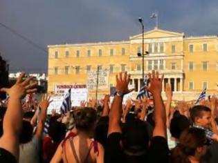Φωτογραφία για Όλα τα ελληνικά κόμματα, είναι οι βασικοί υβριστές και καταχραστές της Δημοκρατίας!