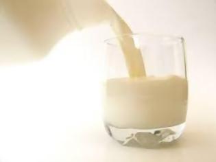 Φωτογραφία για Πλυθαίνουν οι χώρες που απαγορεύουν την εισαγωγή γάλακτος από τη Νέα Ζηλανδία - Βρέθηκαν μολυσμένα τα γαλακτοκομικά