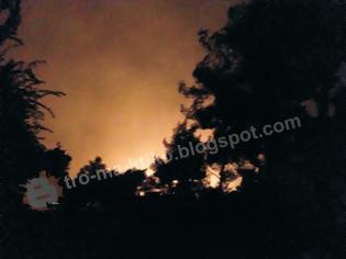 Φωτογραφία για Διαβάστε τι συνέβη τη νύχτα με τη μεγάλη φωτιά σε Βαρυμπόμπη - Θρακομακεδόνες, όπως μετέδωσε το tromaktiko