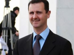 Φωτογραφία για Η συριακή τηλεόραση μετέδωσε εικόνες του Ασαντ σε τέμενος, μετά τις πληροφορίες για επίθεση κατά της αυτοκινητοπομπής του