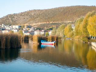 Φωτογραφία για Με πολυμηχάνημα διαχείρισης των οικοτόπων ενισχύεται η λίμνη της Καστοριάς.