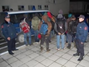 Φωτογραφία για Οι λαθρομετανάστες αφήνουν την Ελλάδα και πάνε Αλβανία