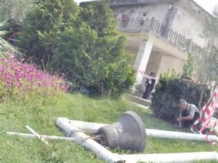 Φωτογραφία για Αλβανοί γκρέμισαν τις καμπάνες σε εκκλησία στην Πρεμετή!