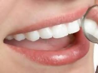 Φωτογραφία για Πρώτες βοήθειες για τα ατυχήματα στα δόντια μας - Τι μπορεί να συμβεί το καλοκαίρι;