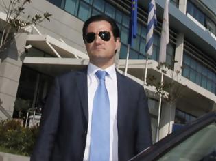 Φωτογραφία για Άδωνις προς Σαντορίνη: Ή βρίσκετε € 6 εκ. ή συμφωνείτε με το ΣΔΙΤ ή κλείνω το νοσοκομείο