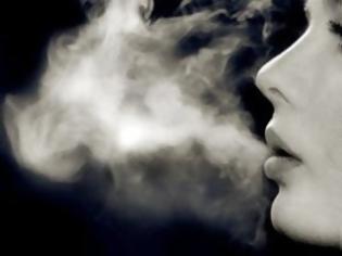 Φωτογραφία για Υγεία: Το κάπνισμα γερνάει το δέρμα