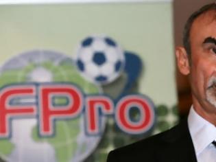 Φωτογραφία για ΣΤΗΝ ΕΛΛΑΔΑ Ο ΠΡΟΕΔΡΟΣ ΤΗΣ FIFPro ΛΟΓΩ ΚΑΤΑΓΓΕΛΙΩΝ!